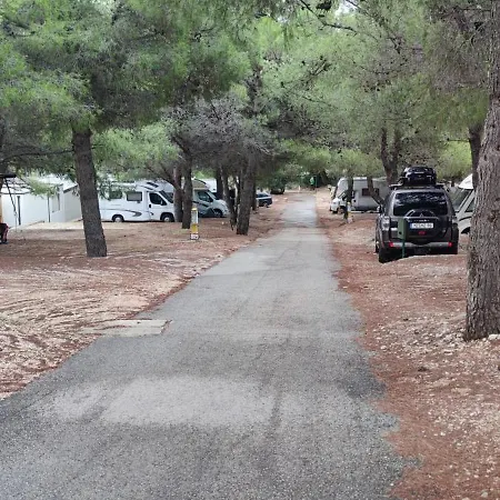 Fm Mobile - Oaza Mira, * 德拉格