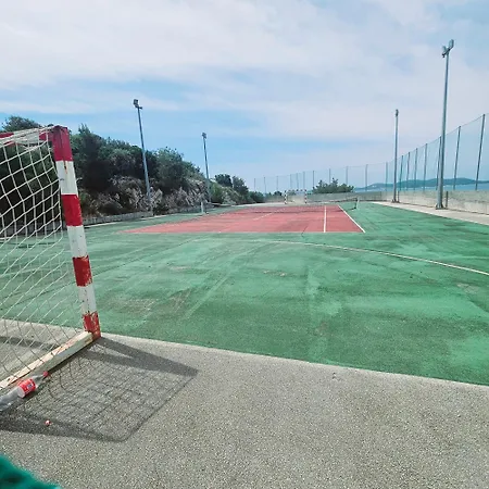 مكان تخييم Fm Mobile - Oaza Mira,