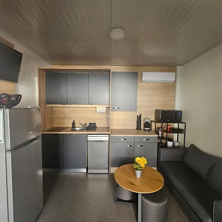 Fm Mobile - Oaza Mira, 营地 德拉格