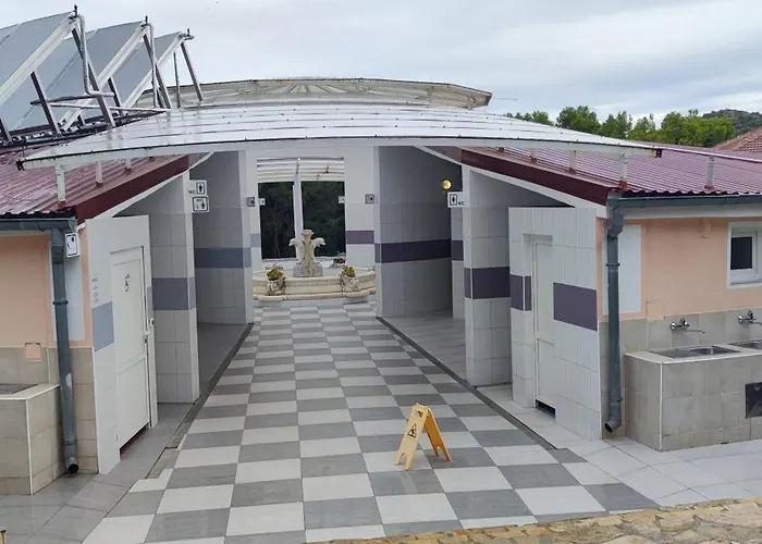 Fm Mobile - Oaza Mira, 캠프장 *