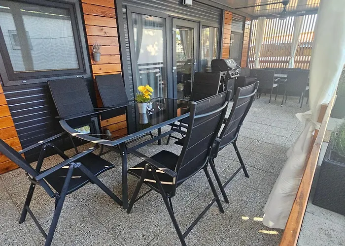 Fm Mobile - Oaza Mira, Кемпинг *